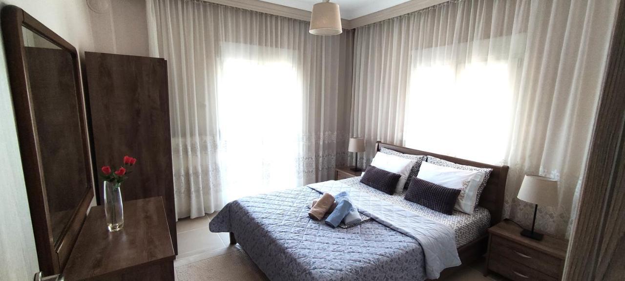 Seaside Apartments Nea Iraklia Exterior foto